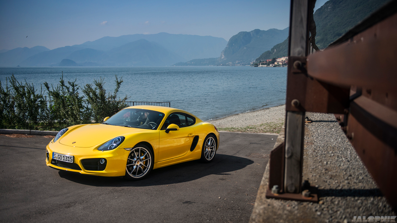 Illustration for article titled The Most Gorgeous Photos Of A Porsche Cayman You Will Ever See